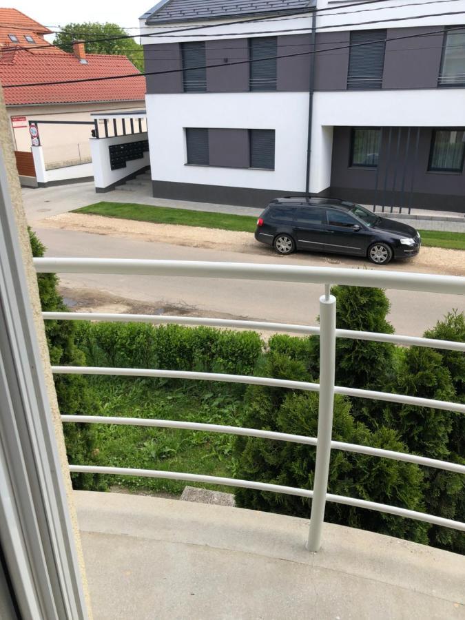 Alina Apartmanok Hajduszoboszlo Bagian luar foto