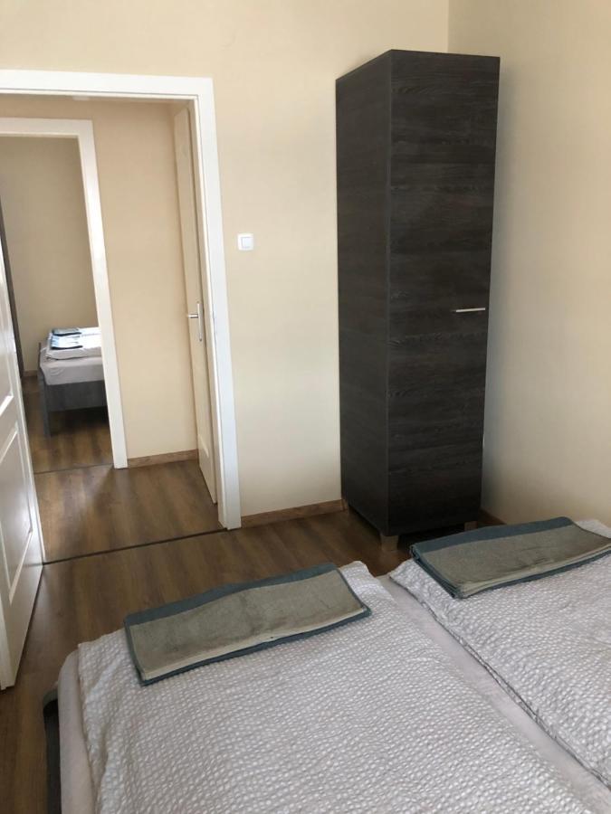 Alina Apartmanok Hajduszoboszlo Bagian luar foto