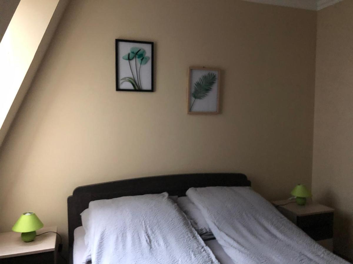 Alina Apartmanok Hajduszoboszlo Bagian luar foto