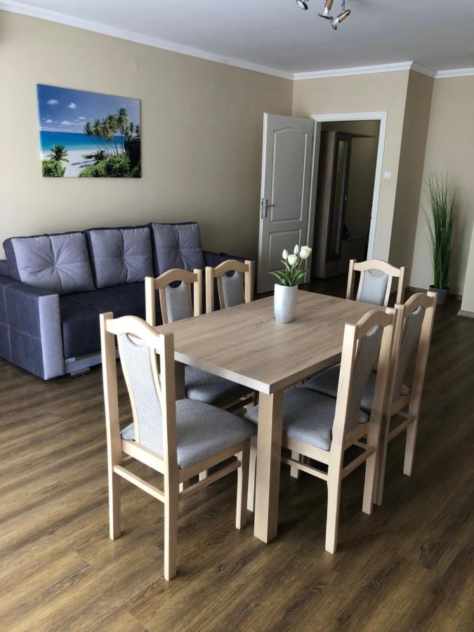 Alina Apartmanok Hajduszoboszlo Bagian luar foto