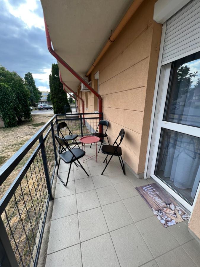 Alina Apartmanok Hajduszoboszlo Bagian luar foto